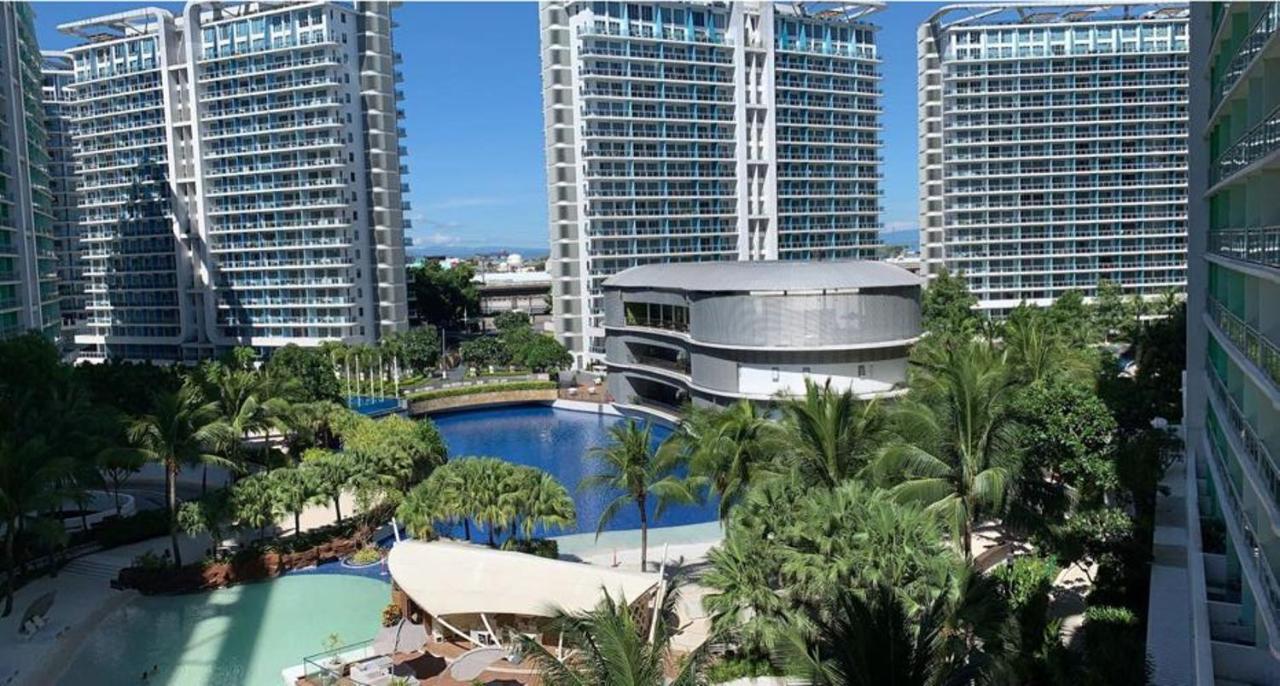 Azure Urban Resort Paranaque City Экстерьер фото
