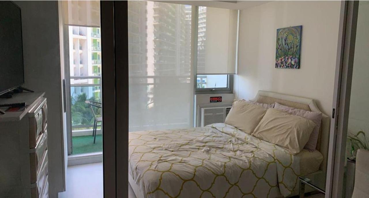 Azure Urban Resort Paranaque City Экстерьер фото