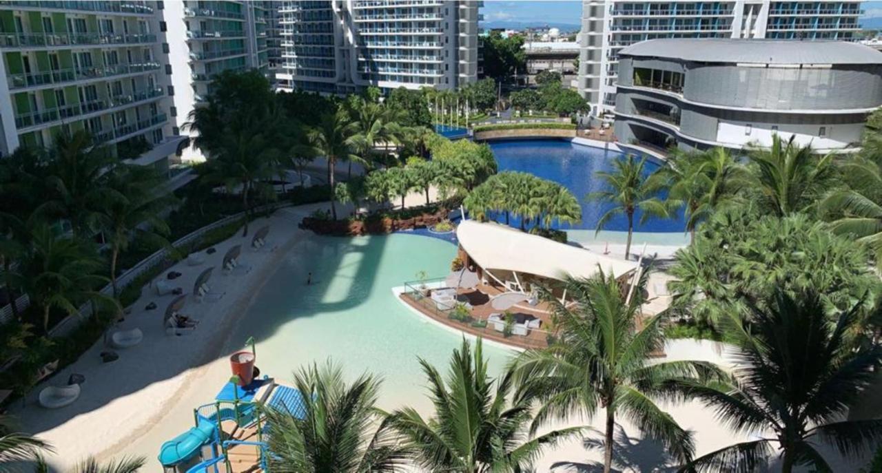 Azure Urban Resort Paranaque City Экстерьер фото